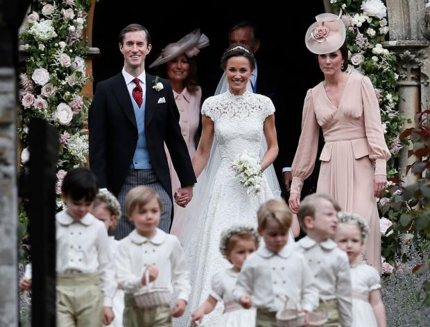 Фото со свадьбы Пиппы Миддлтон:Принц Гарри тоже побывал на празднике