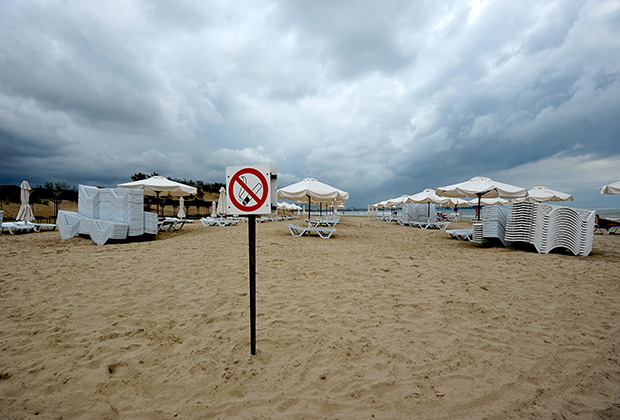 Кое-какие пляжи Италии уже завели воспрещение на курение. Что отдаленнее?