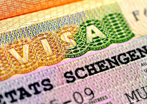 Крымчанам отказывают в шенгенских визах