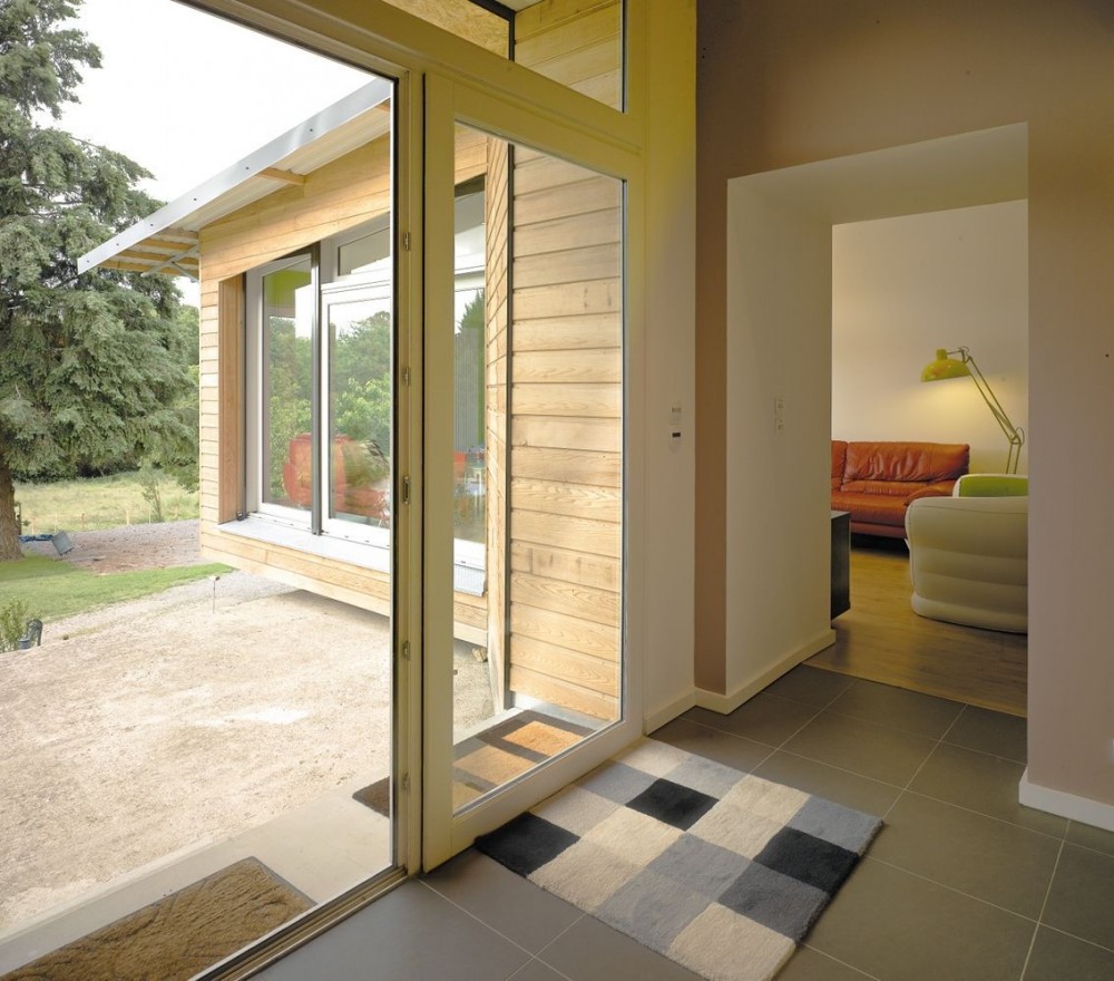 Красивые частные дома: проекты atelier alassouer — французский домик, готовый к полёту, сен-марсель