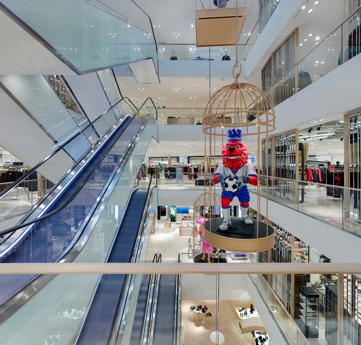 Великолепный дизайн торгового центра «breuninger» от специалистов компании «hmkm», германия