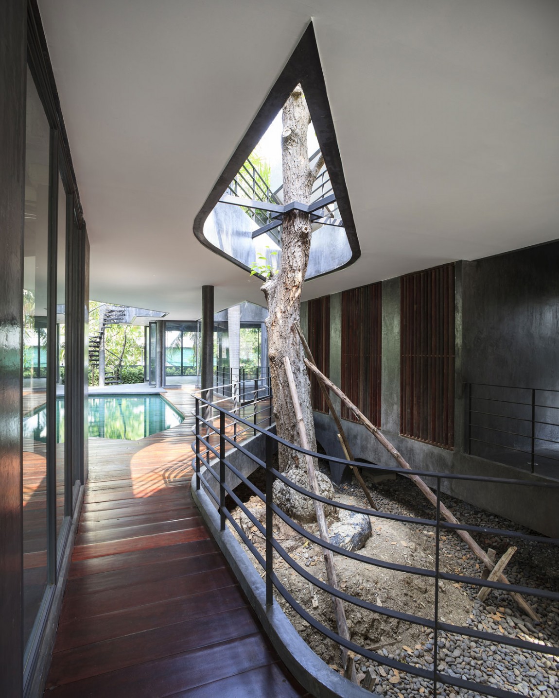 Дом, где проросло дерево — гениальный проект аритектурной группы fos