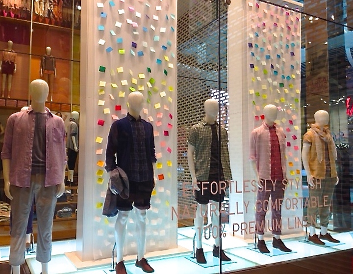 Стильный дизайн витрин для магазина молодёжной моды uniqlo от студии emmanuelle moureaux #038; elemental design, весна 2014, лондон