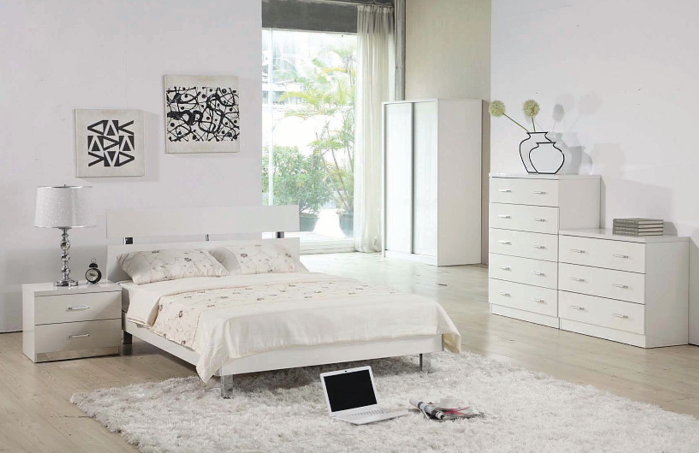 Создайте ощущение свободы и простора в своём жилище: бесподобная спальня в белом цвете