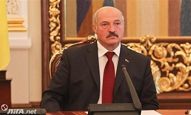 Лукашенко побывает Украину в гробе июля