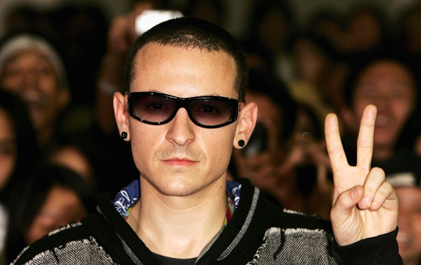 Вокалиста Linkin Park похоронили в Калифорнии