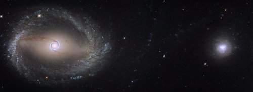 Галактики NGC 1512 и NGC 1510
