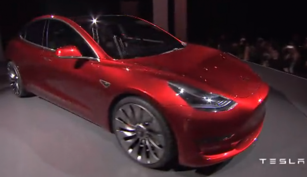 Сюрприз от Tesla Motors: в салонах Model 3 обнаружили секретные камеры