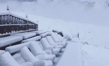 Снег переменил жару в Швейцарии: фото