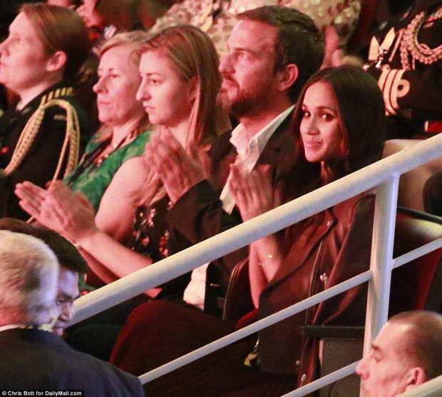 Меган Маркл и Принц Гарри на открытии "Игр непобедимых": между влюбленными в зале было 18 сидений