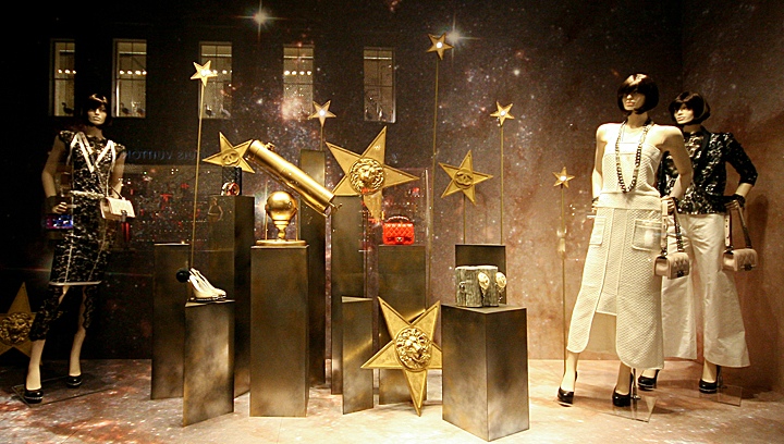 Выставка клонов мирей матье – звездные витрины магазина шанель