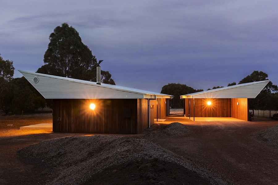 Энергоэффективный дом с необычной крышей в земляном окружении — leura lane house от cooper scaife architects, город гамильтон, австралия
