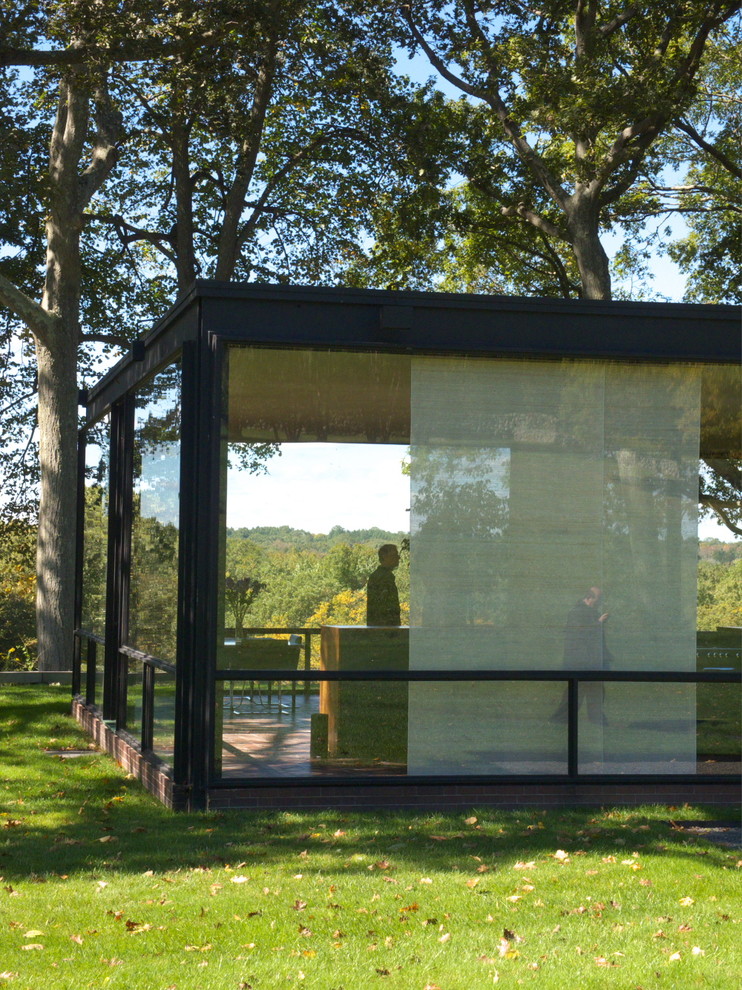 Великолепный стеклянный дом от культового архитектора филиппа джонсона