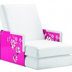 Кубические цветные кресла