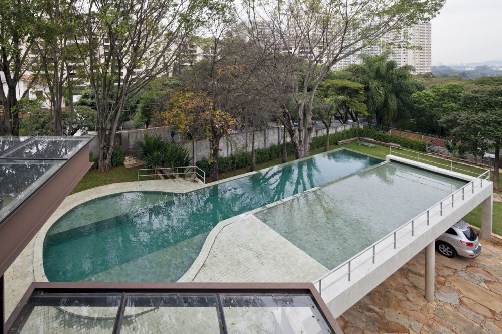 Изящное и современное четырёхэтажное строение am house от компании drucker arquitetura, сан-паулу, бразилия