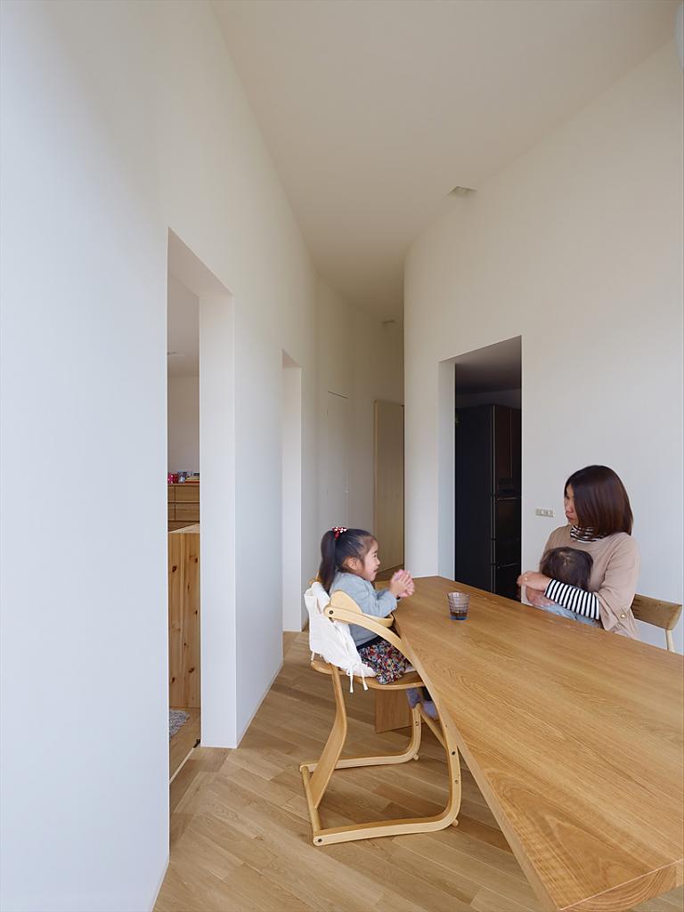 Японские дома: проекты коттеджа с изменяемой планировкой от fujiwaramuro architects
