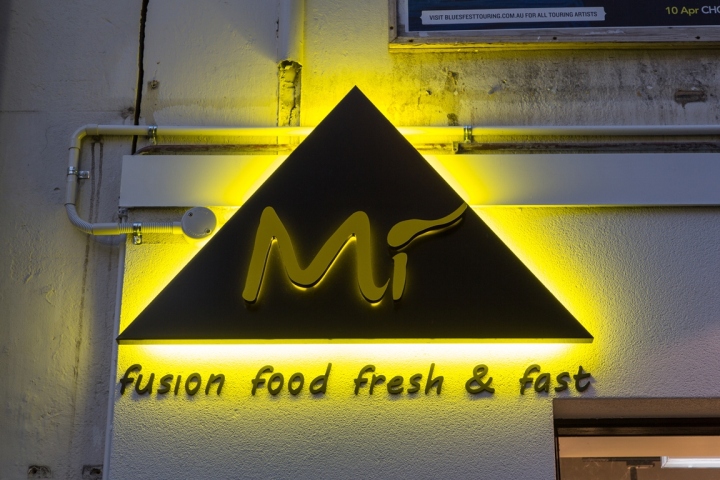 Исключительный магазин вьетнамской еды mi-fusion с ярким и оригинальным интерьером от rcg, auckland (новая зеландия)