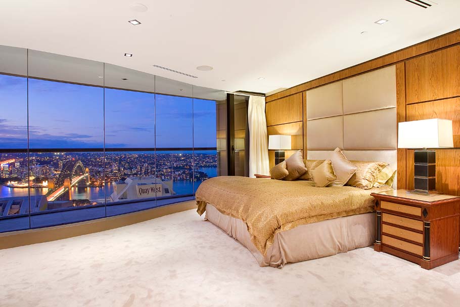 Интерьер квартиры в стиле модерн с панорамным видом