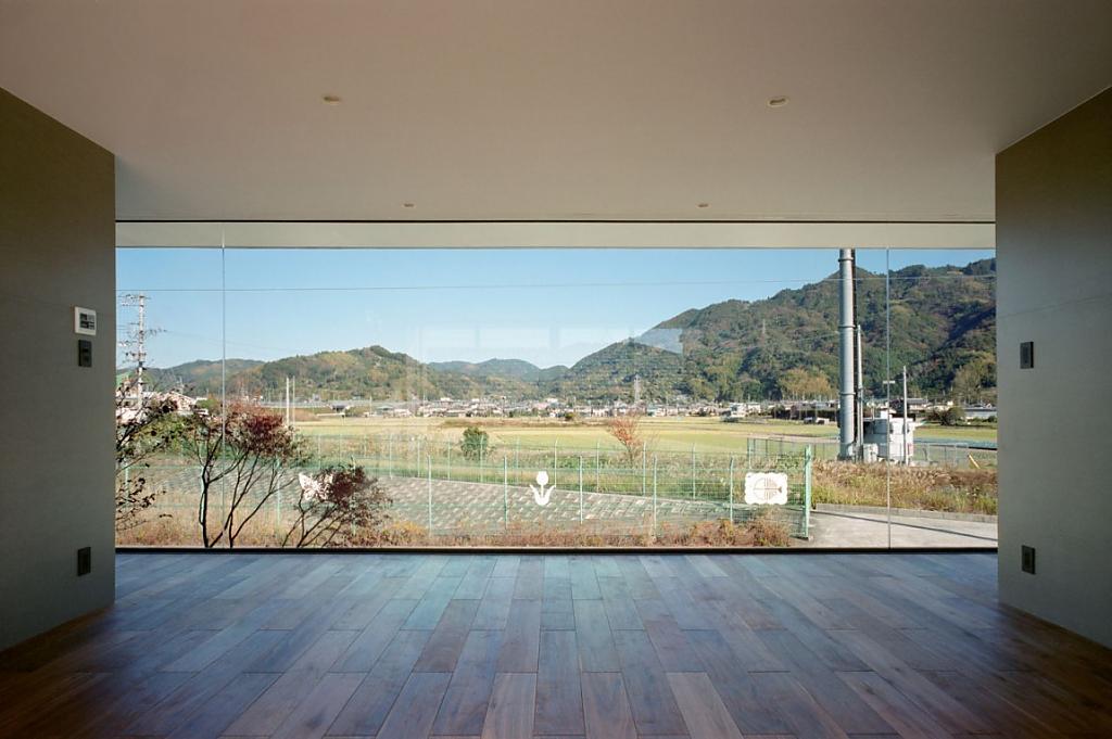 Единство природы и архитектуры в очаровательном доме с панорамным обзоромstyle в сидзуока