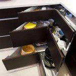 Угловые ящики на кухне — фото-идеи