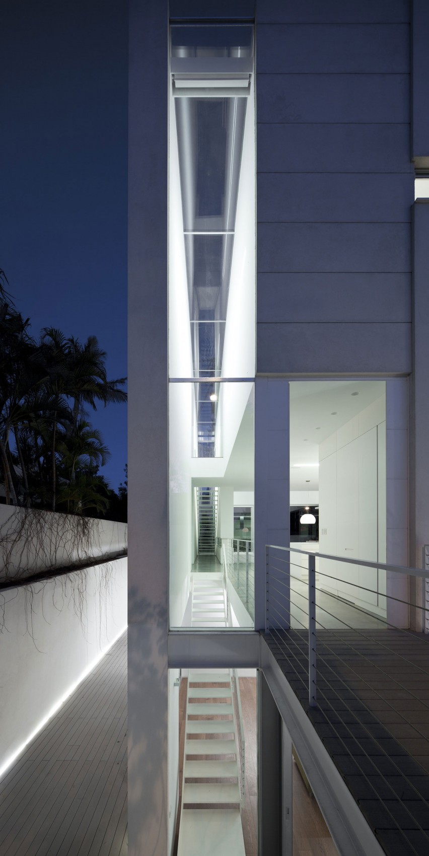 Наедине с природой и собой: величественный коттедж afeka house в тель-авиве от архитекторов axelrod и pitsou kedem