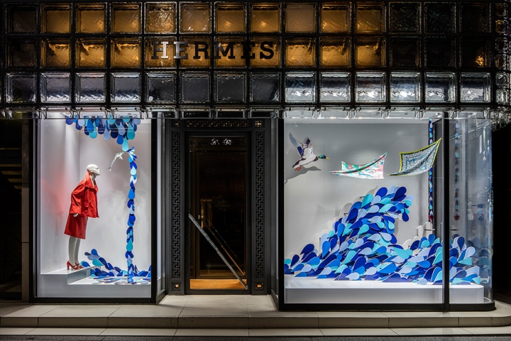 «Жидкий» дизайн витрины магазина от французской художницы