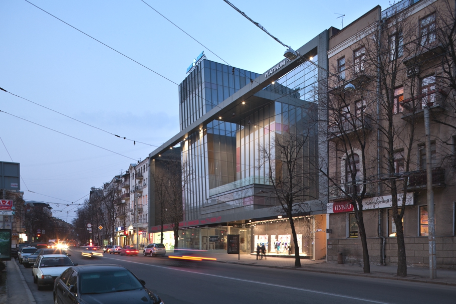 Проект офисного здания platinum plaza – стиль и современность от drozdov #038; partners, харьков, украина