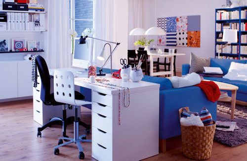 Добавьте ярких красок в интерьер домашнего офиса — будьте самим собой!