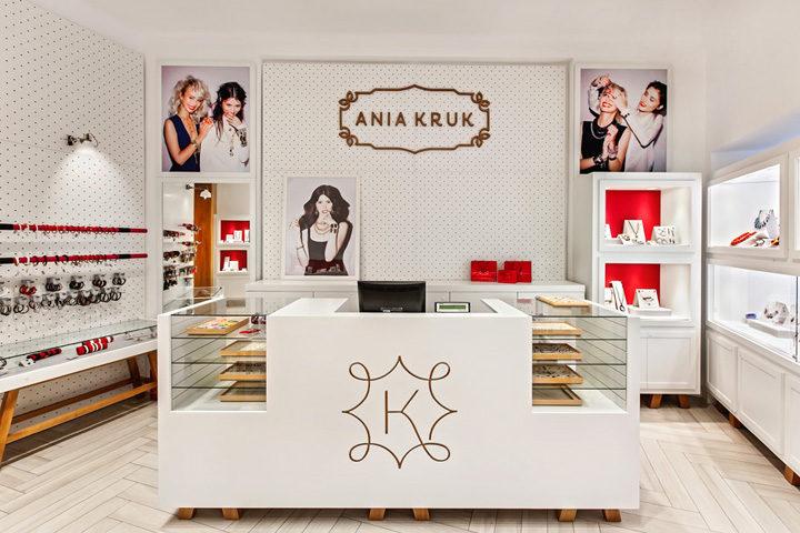 Стильный дизайн элитного бутика авторской бижутерии «ania kruk» от студии mode:lina, варшава