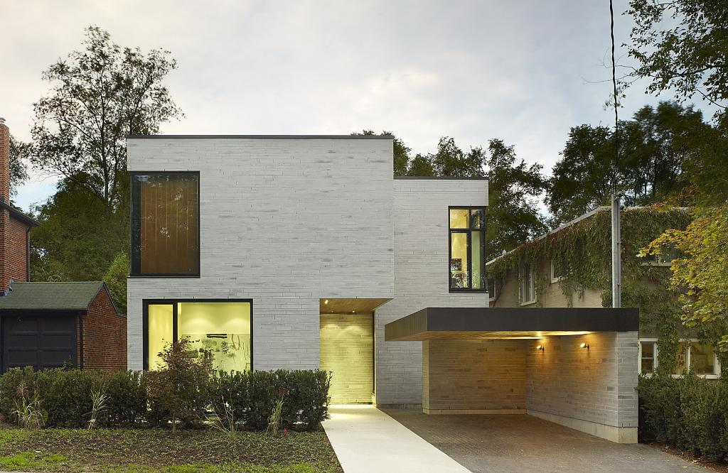 Элегантность без особых усилий: cedarvale ravine house – дом-ущелье от drew mandel architects, торонто, канада