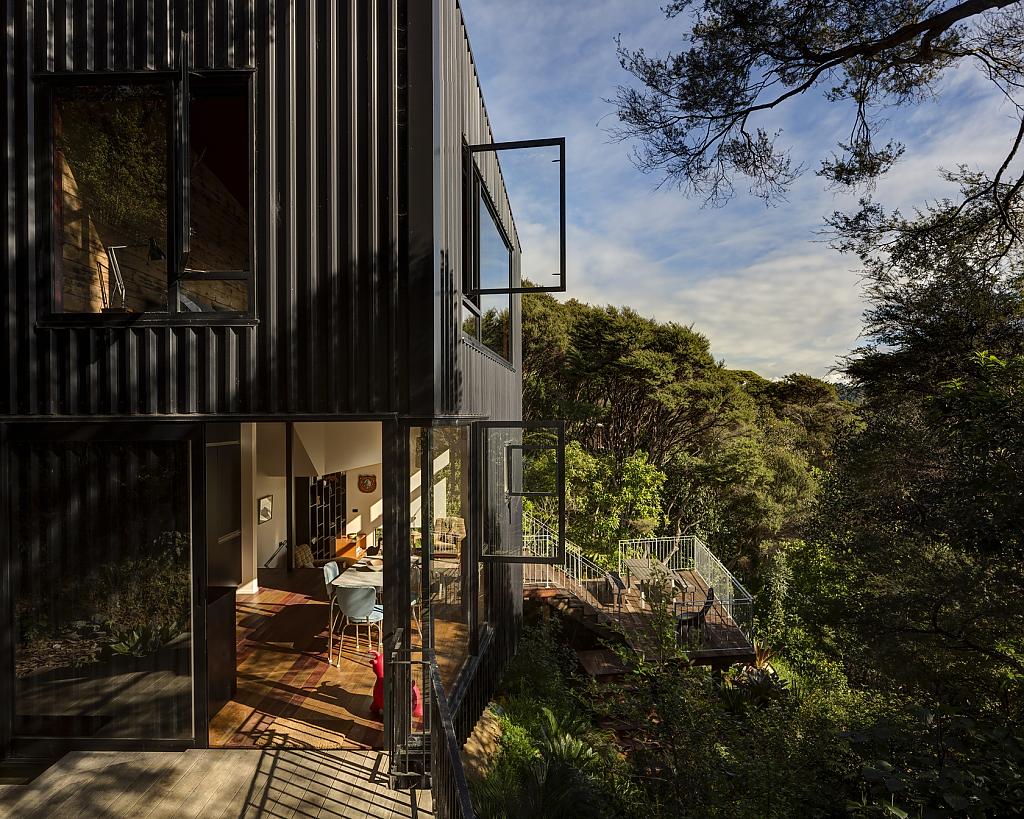 В гармонии с природой или необычный дом в лесу от glamuzina paterson architects, новая зеландия